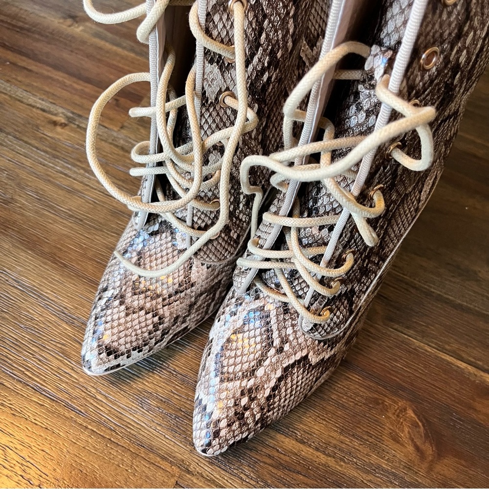 Fashion Nova Snake Print Lace Up Bootie Size 11 - Picture 5 of 7